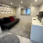 D40 Studio